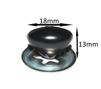 18mm BLACK Cat / Triangle Noses with Metal Backs