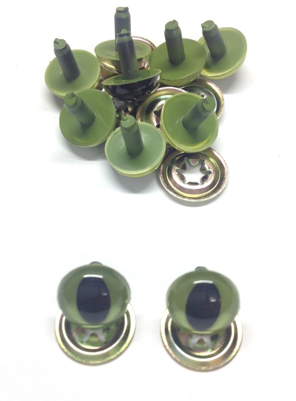 Pack of 5 Pairs - 10.5mm Green Cat Crystal Eyes with Metal Backs