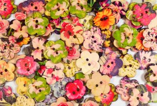 Fancy Wooden Buttons - Flowers 24mm - Fancy Buttons 11