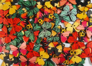 Fancy Wooden Buttons - Fancy Buttons 2 28mm