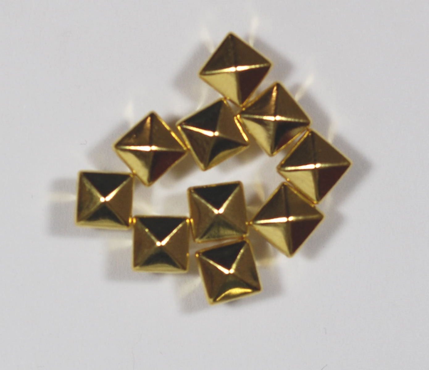 Pack of 10 - 10mm Gold Pyramid Rivets