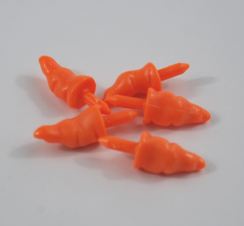17mm Plastic Carrot Noses (Push In/No Backs) - Toy Components