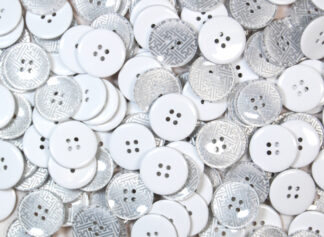Pack of 5 - White - Pattern 7 - 25mm - Pearlised Resin Buttons