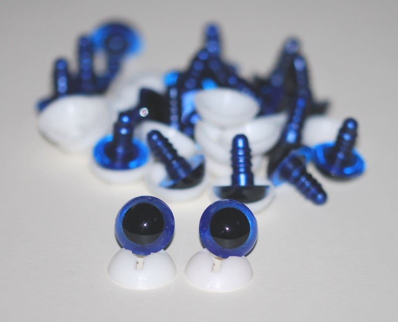 Pack of 10 Pairs - 15mm Royal Blue Glass Like Eyes with Plastic Backs