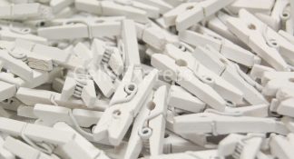 Pack of 100 - 35mm White Mini Wooden Craft Pegs