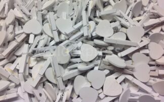 30mm White Loveheart White Pegs