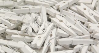 25mm White Mini Wooden Pegs