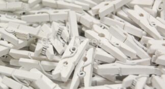 35mm White Mini Wooden Pegs