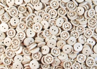 Printed Natural Wooden Buttons with Patterns or Quotes (Born in 2022-15mm)
