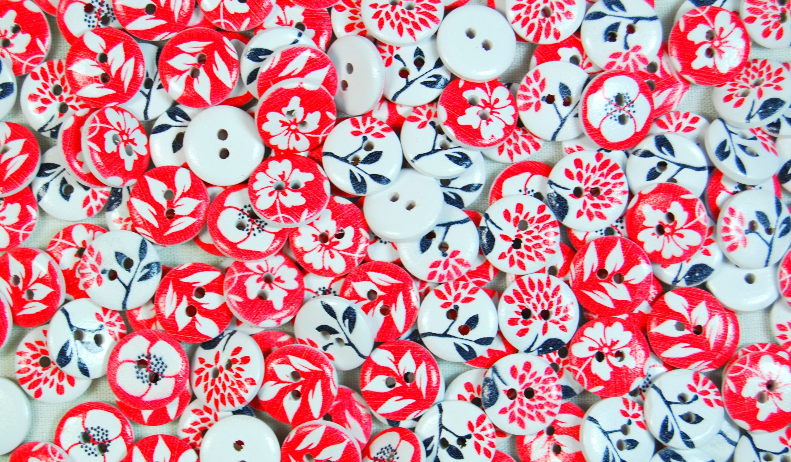 15mm Flowers 3 - Cute & Patterned Wooden Buttons
