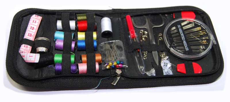 Generic Sewing Kit in case celloexpress