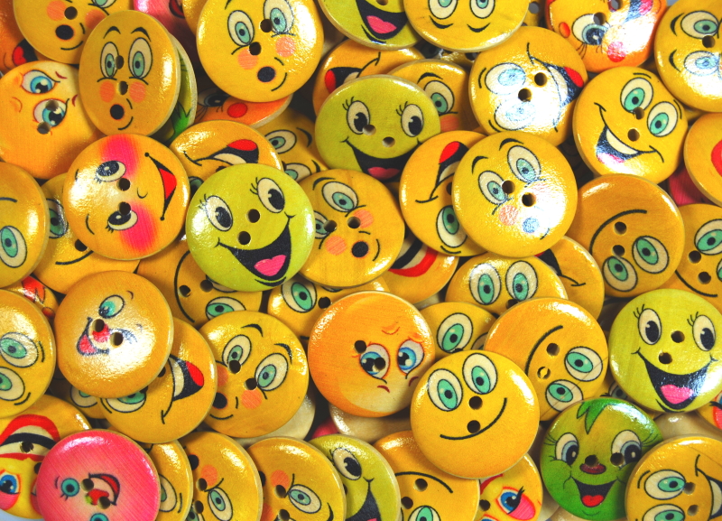 Children's Printed Wooden Buttons (Mixed Faces 3 - 25mm)