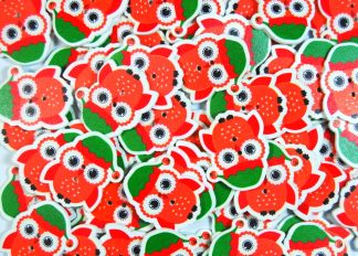 Christmas Wooden Buttons - Owls Type 1