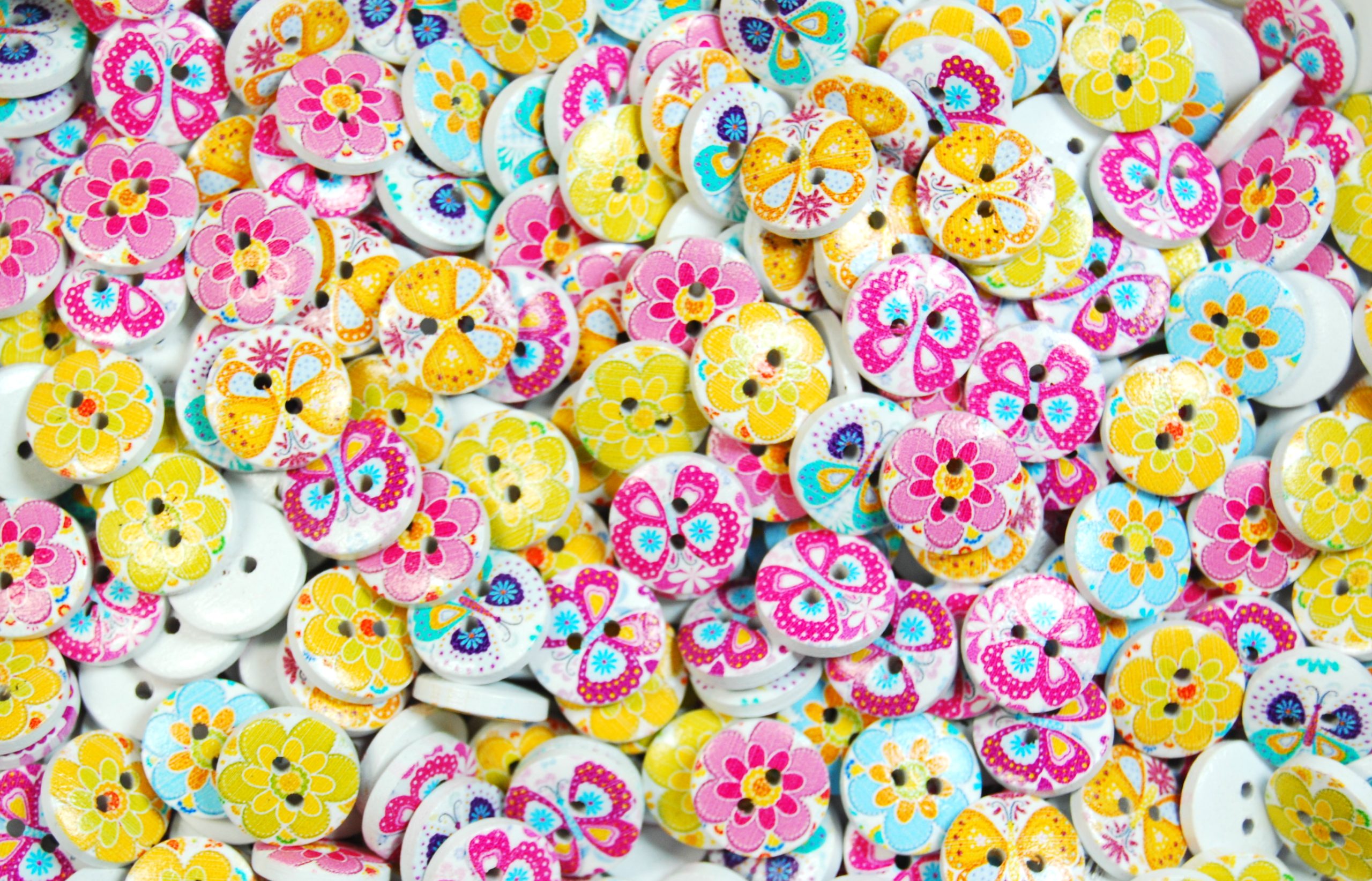 15mm Butterflies & Flowers 1 - Cute & Patterned Wooden Buttons