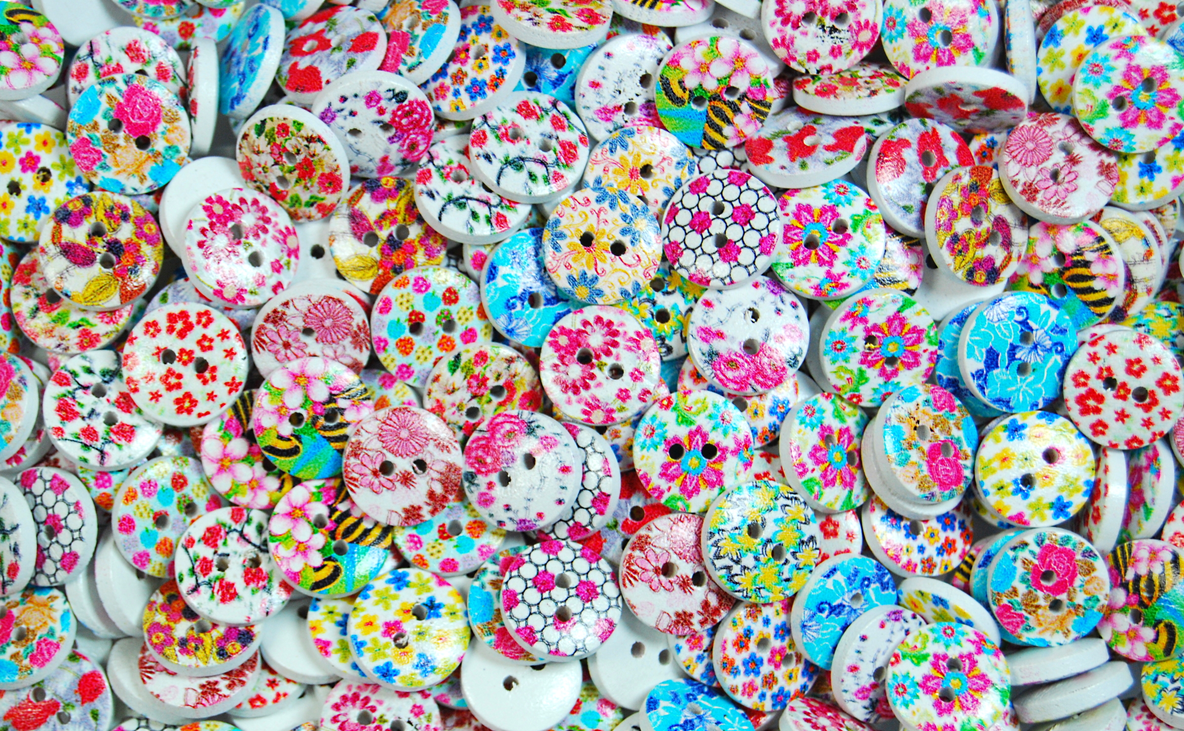 15mm Flowers 4 - Cute & Patterned Wooden Buttons