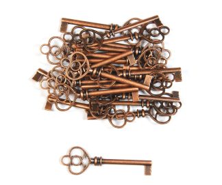 Clover Keys - Red Copper - Metal Santa Charms Steampunk