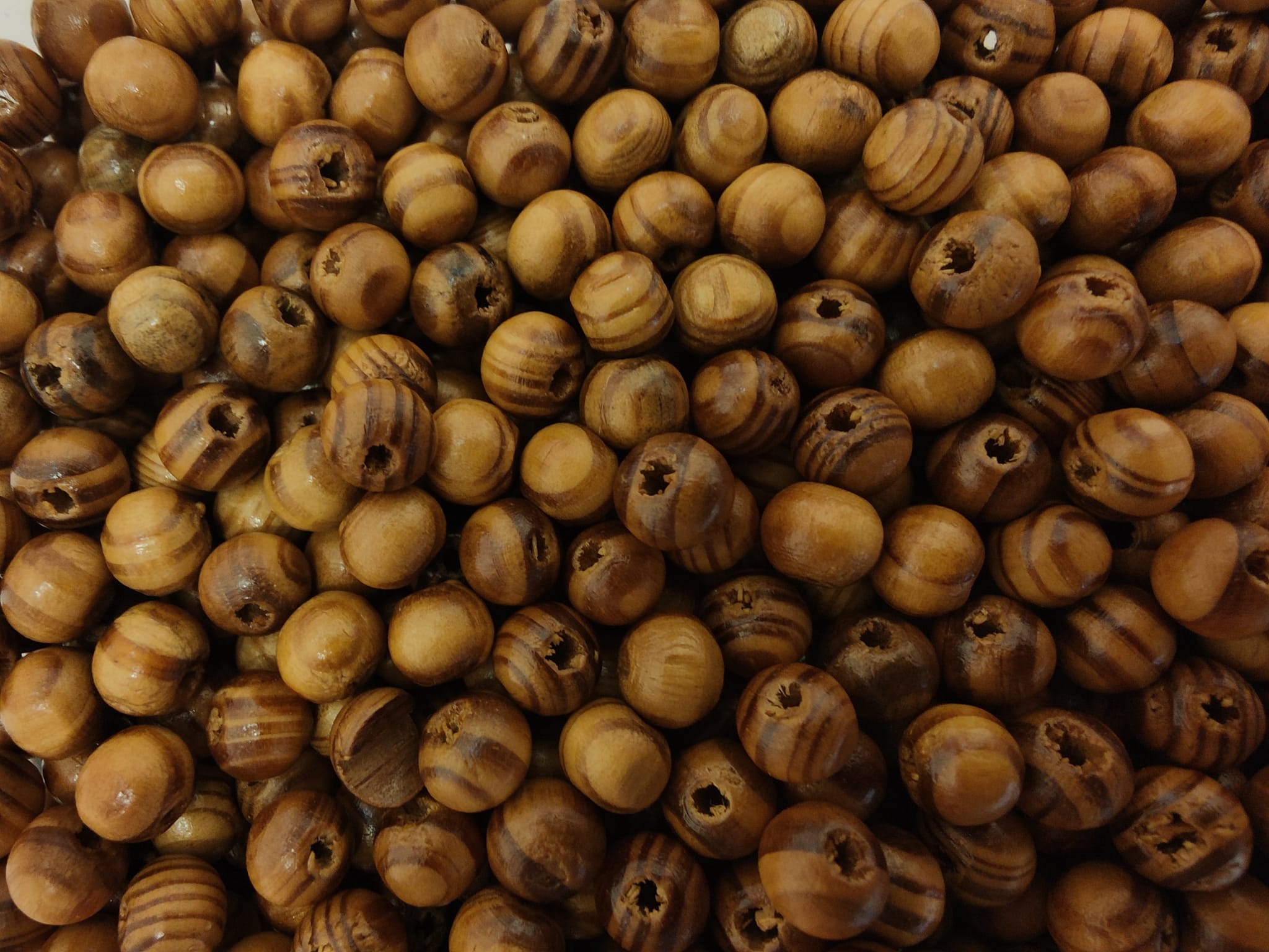 Pack of 250 - 8mm x 7mm with 2.5mm Hole - Peru Brown Round Beads