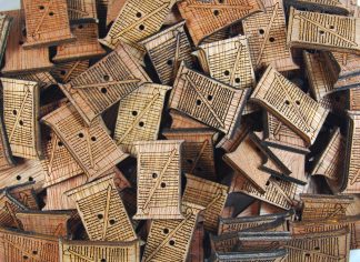 Fancy Wooden Buttons - Fancy Buttons 26 30mm