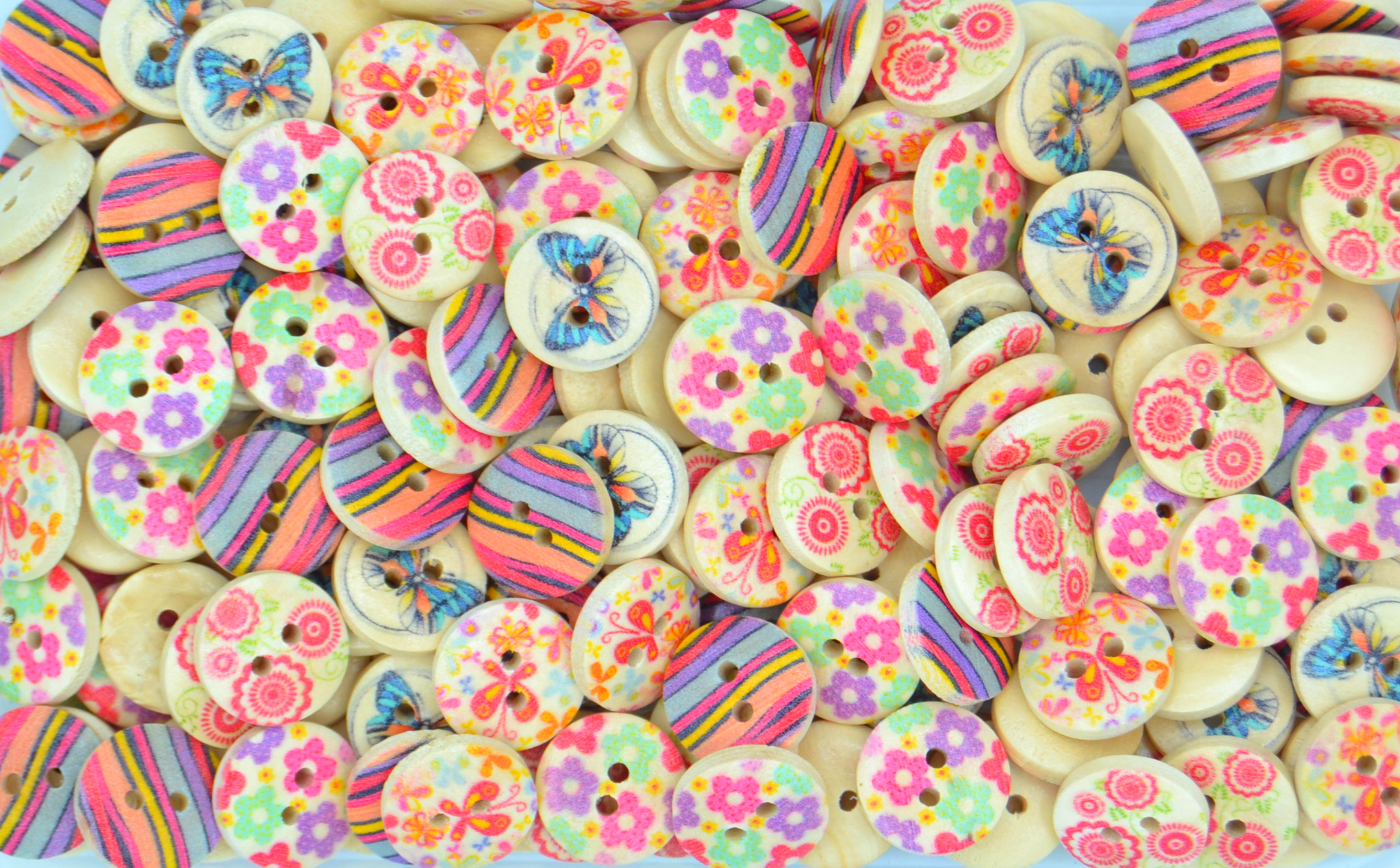Natural Wooden Buttons - 15mm Natural Buttons 17