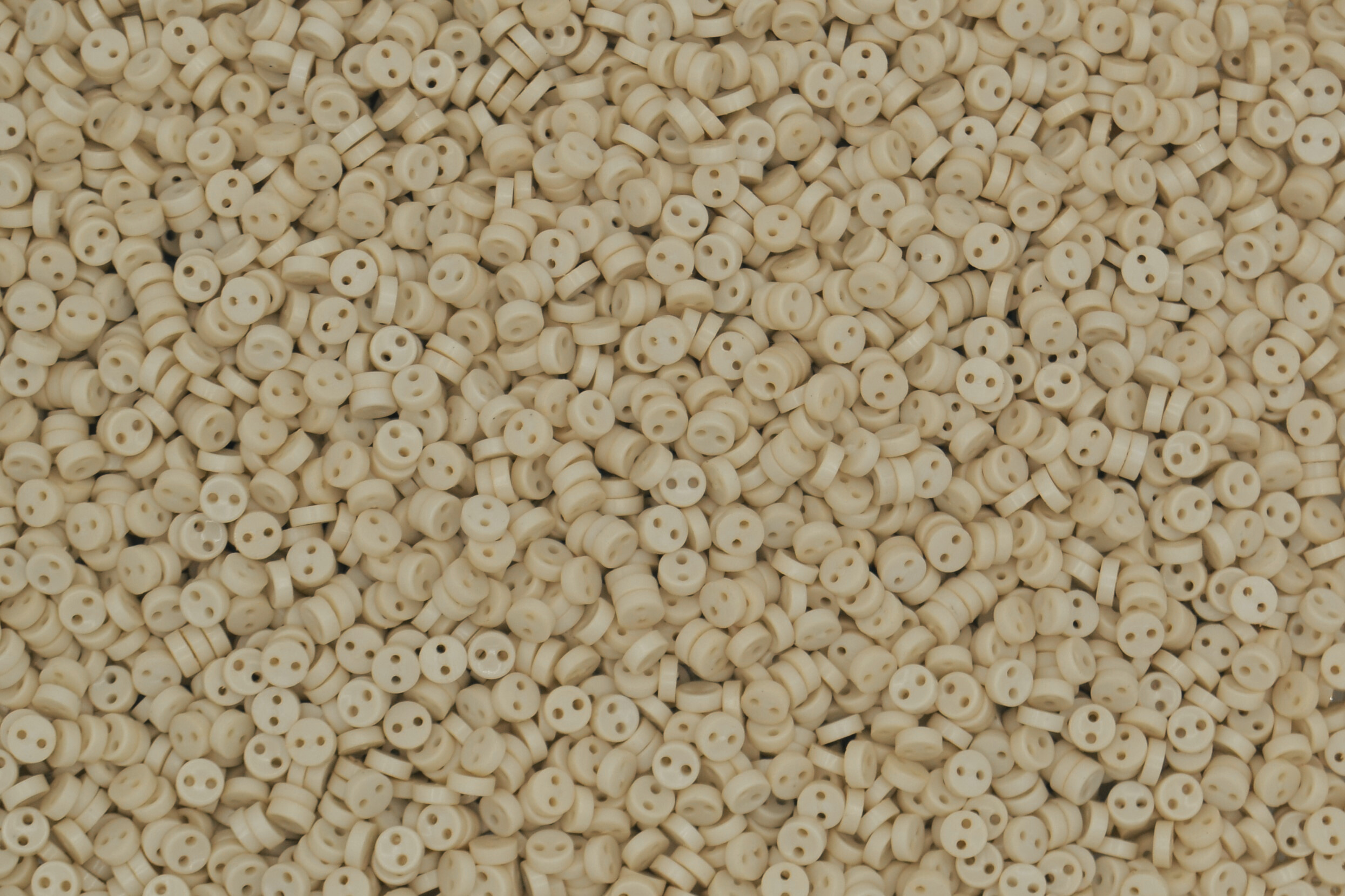 5mm Cream Round Mini Doll Buttons - Dolls & Soft Toys Clothes