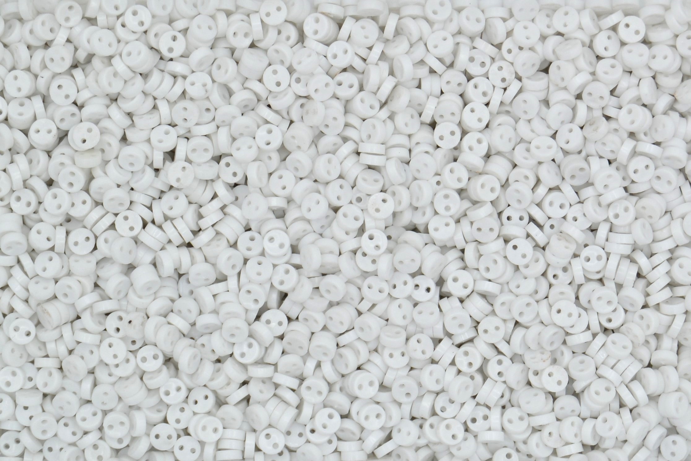 5mm White Round Mini Doll Buttons - Dolls & Soft Toys Clothes